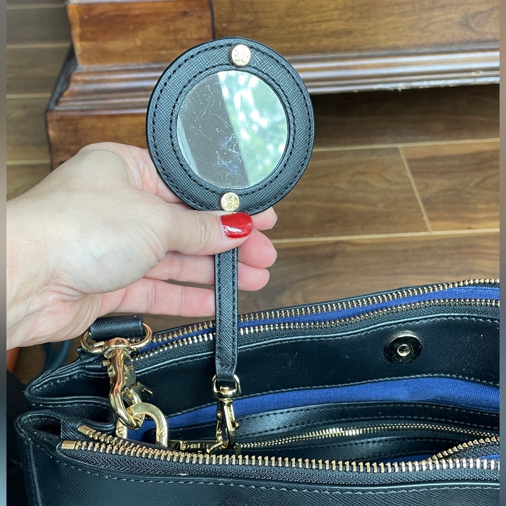Large Tory Burch Robinson Tote Bag - Picture 10 of 16